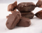Polvorón de Almendra con Baño de Choco - Imagen 2